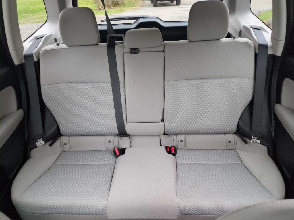 2016 Subaru Forester Image 30