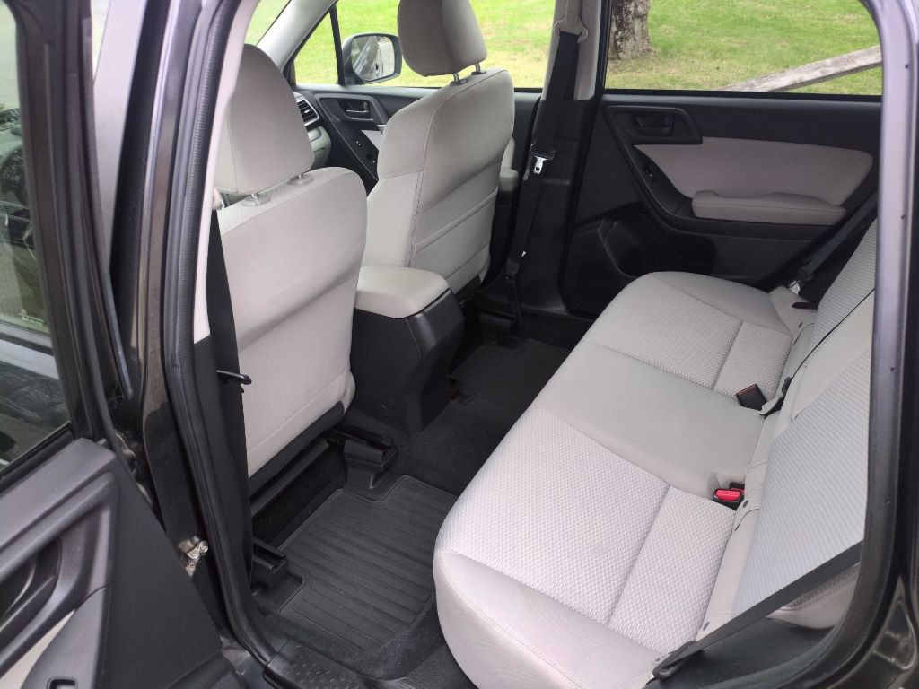 2016 Subaru Forester Image 31