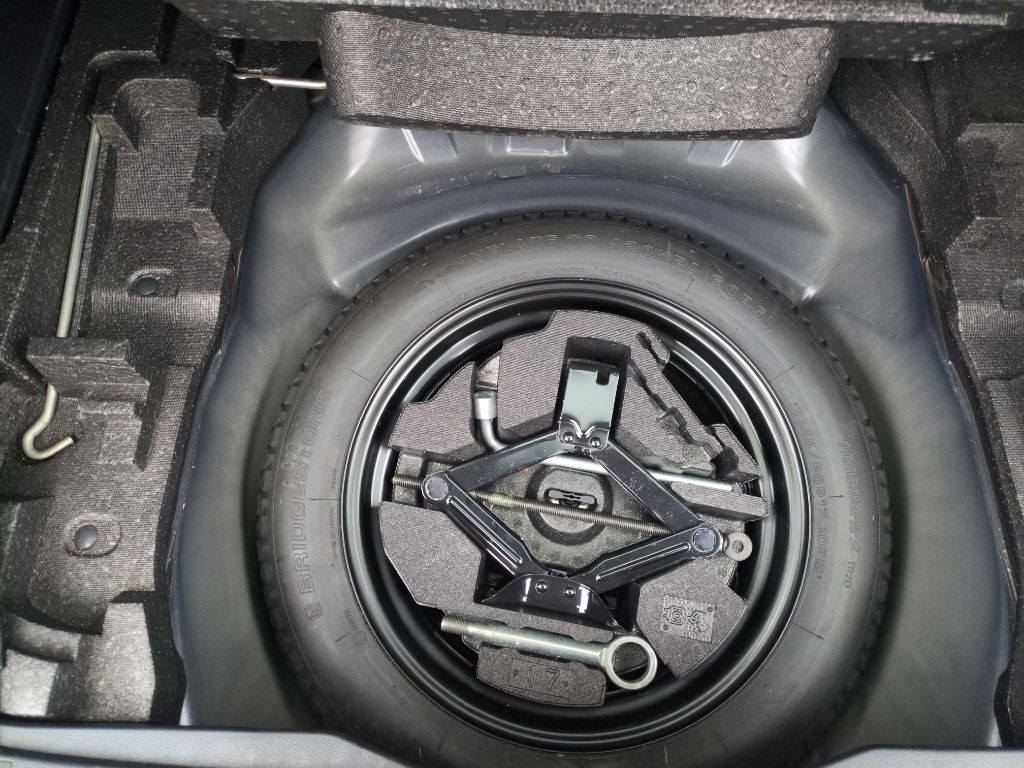 2016 Subaru Forester Image 35