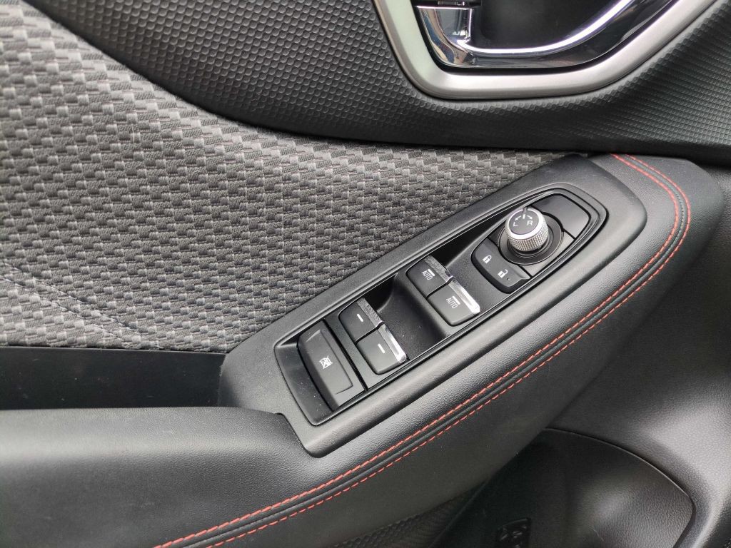 2021 Subaru Forester Image 31