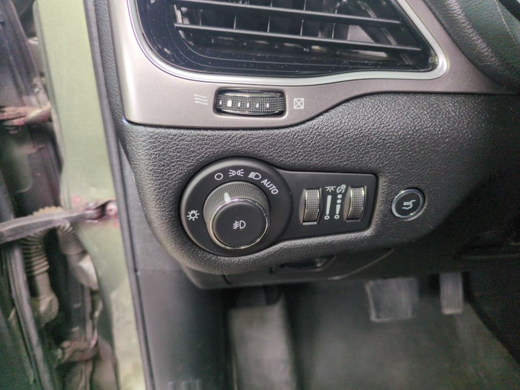 2020 Jeep Cherokee Image 21