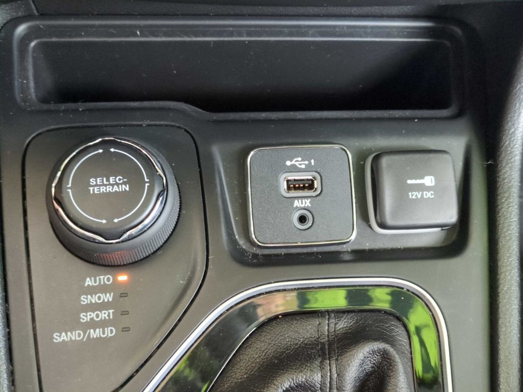 2020 Jeep Cherokee Image 26