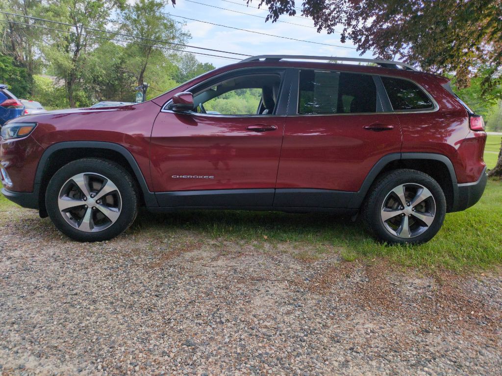 2019 Jeep Cherokee Image 3