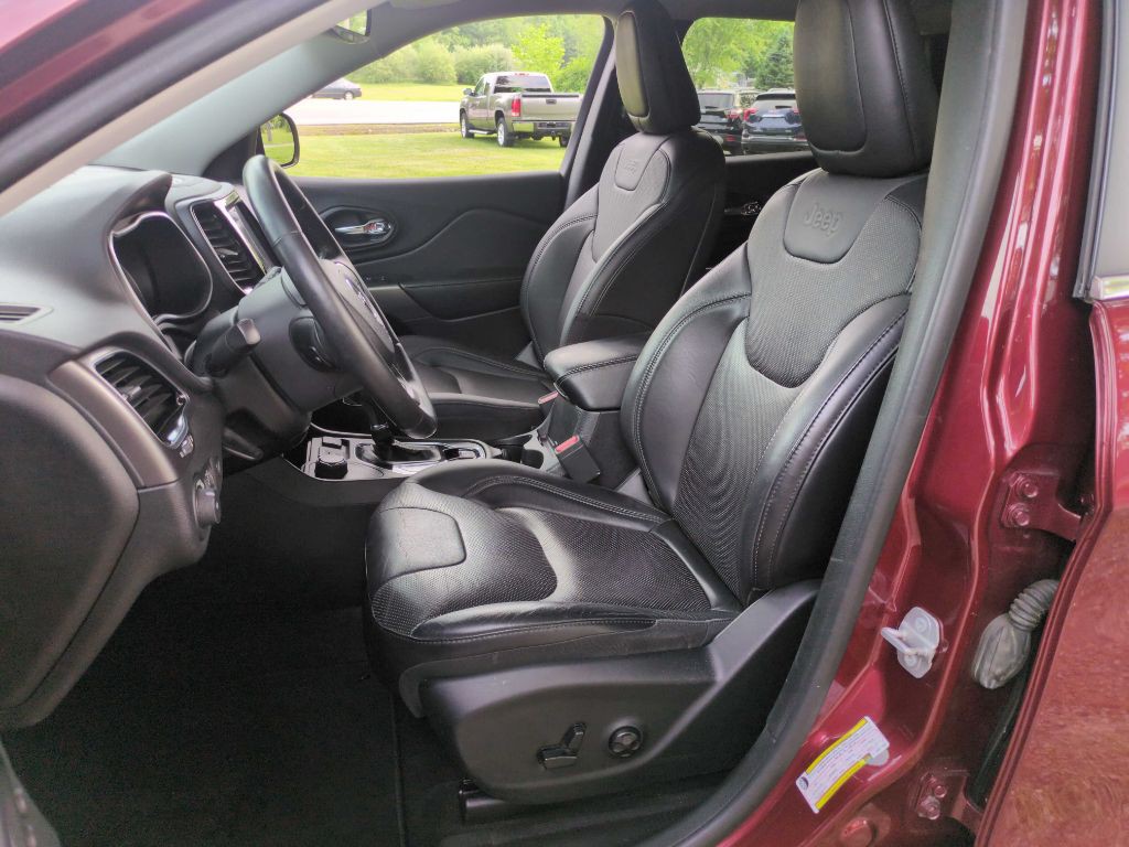 2019 Jeep Cherokee Image 8