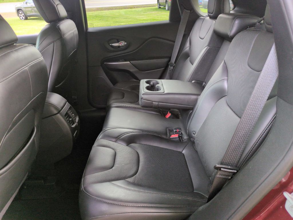 2019 Jeep Cherokee Image 10