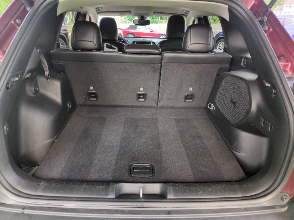 2019 Jeep Cherokee Image 11