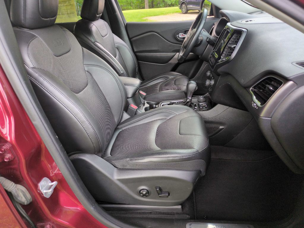 2019 Jeep Cherokee Image 16