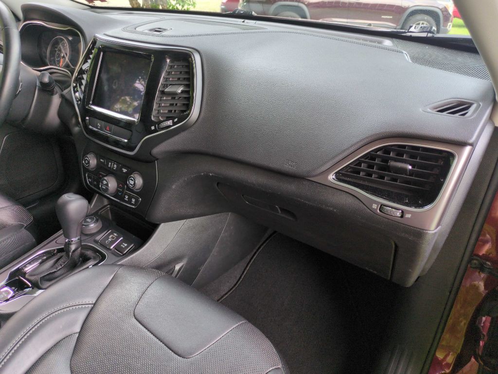 2019 Jeep Cherokee Image 17
