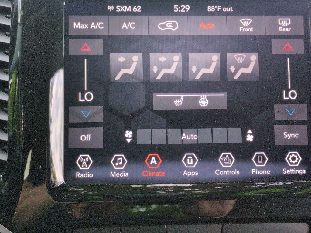 2019 Jeep Cherokee Image 27