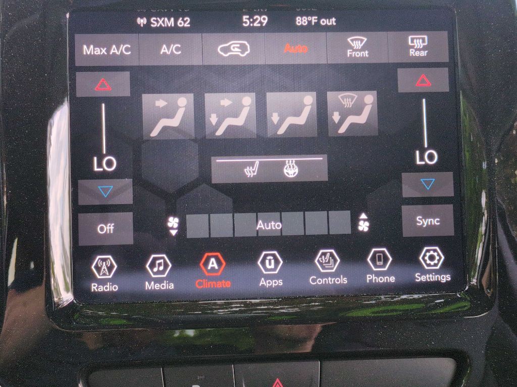 2019 Jeep Cherokee Image 28
