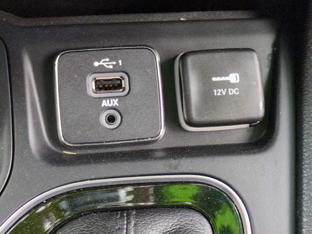 2019 Jeep Cherokee Image 30