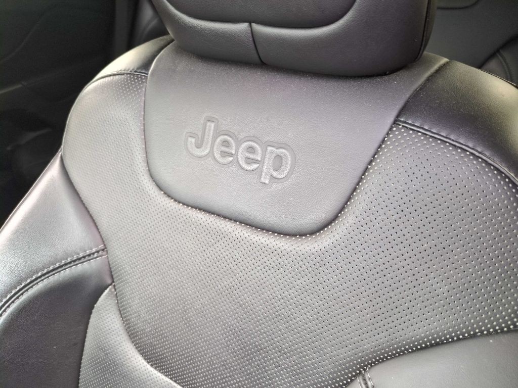 2019 Jeep Cherokee Image 33