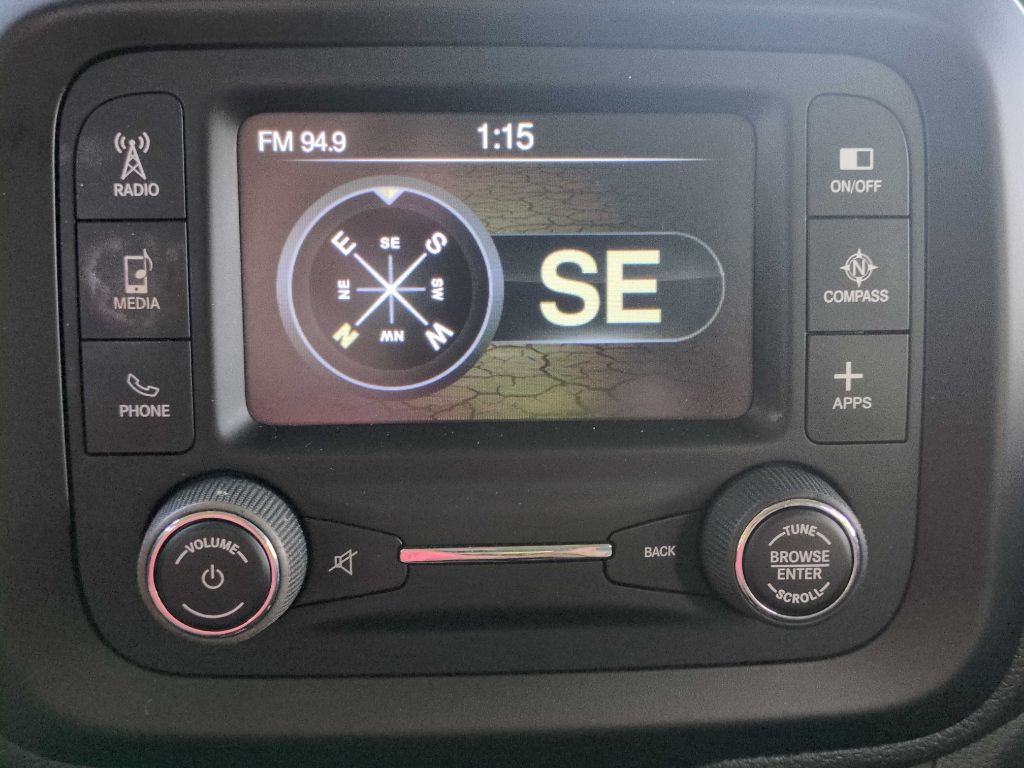 2017 Jeep Renegade Image 25