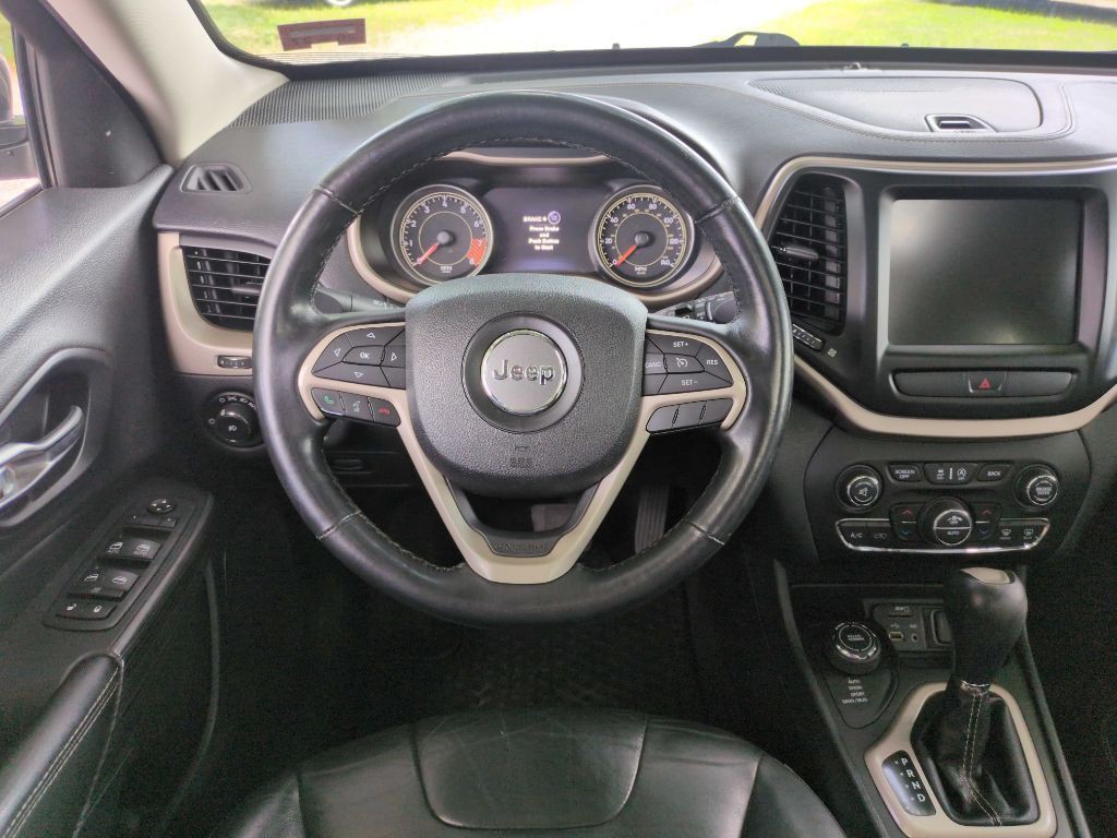 2015 Jeep Cherokee Image 8
