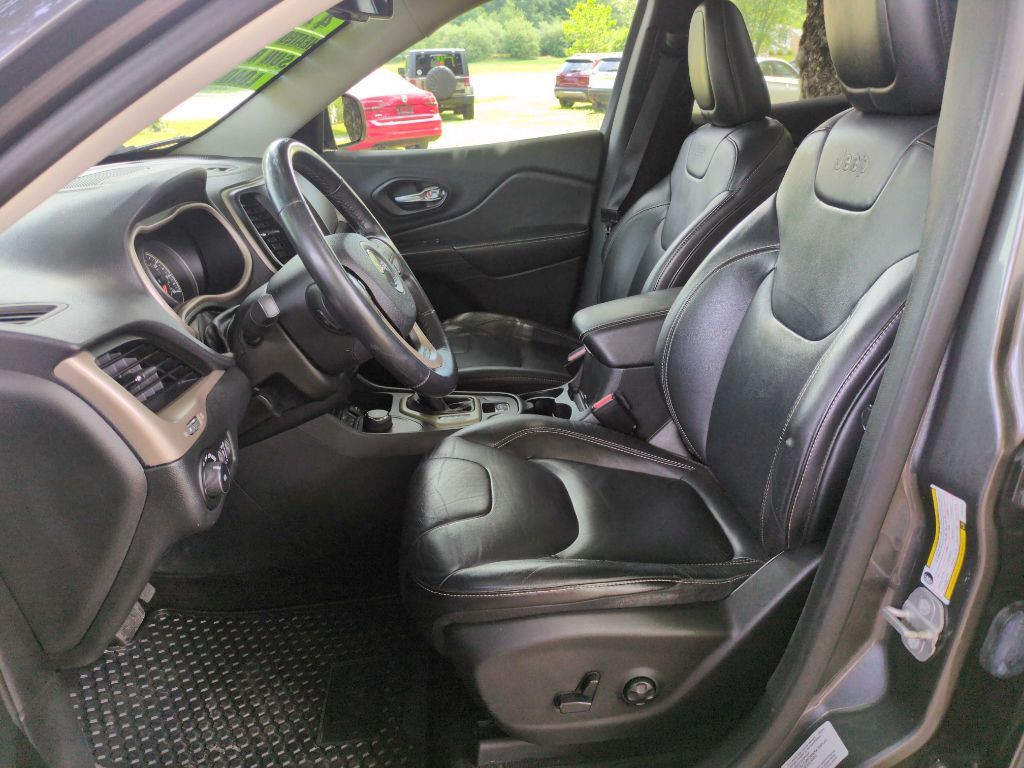 2015 Jeep Cherokee Image 9