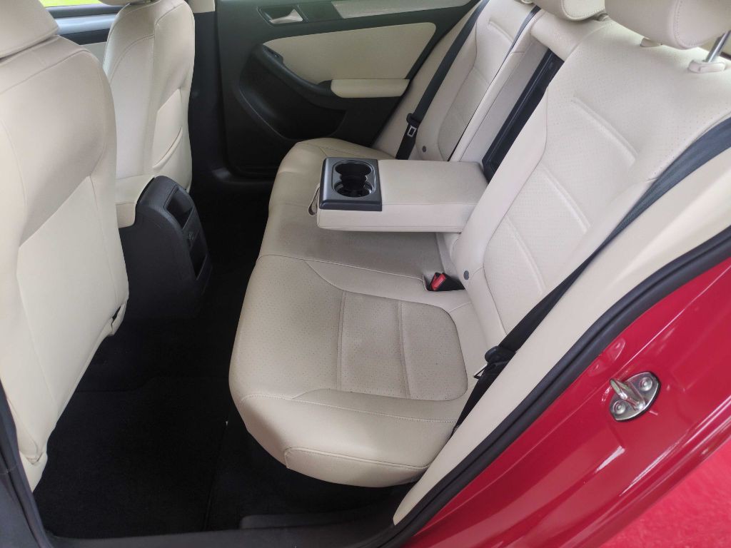 2018 Volkswagen Jetta Image 10
