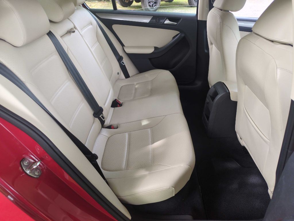 2018 Volkswagen Jetta Image 13