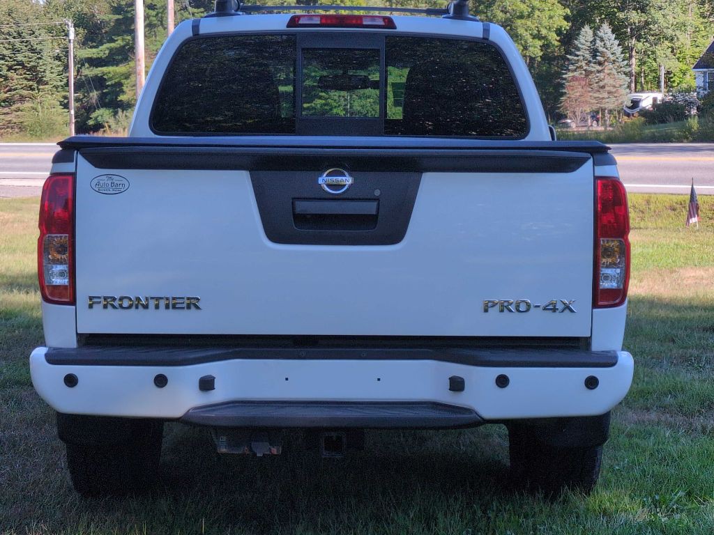 2015 Nissan Frontier Image 4