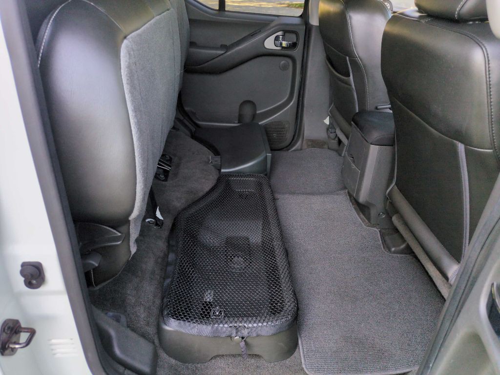 2015 Nissan Frontier Image 14