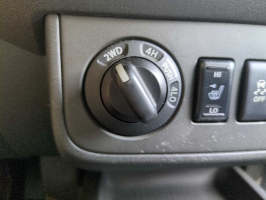 2015 Nissan Frontier Image 29