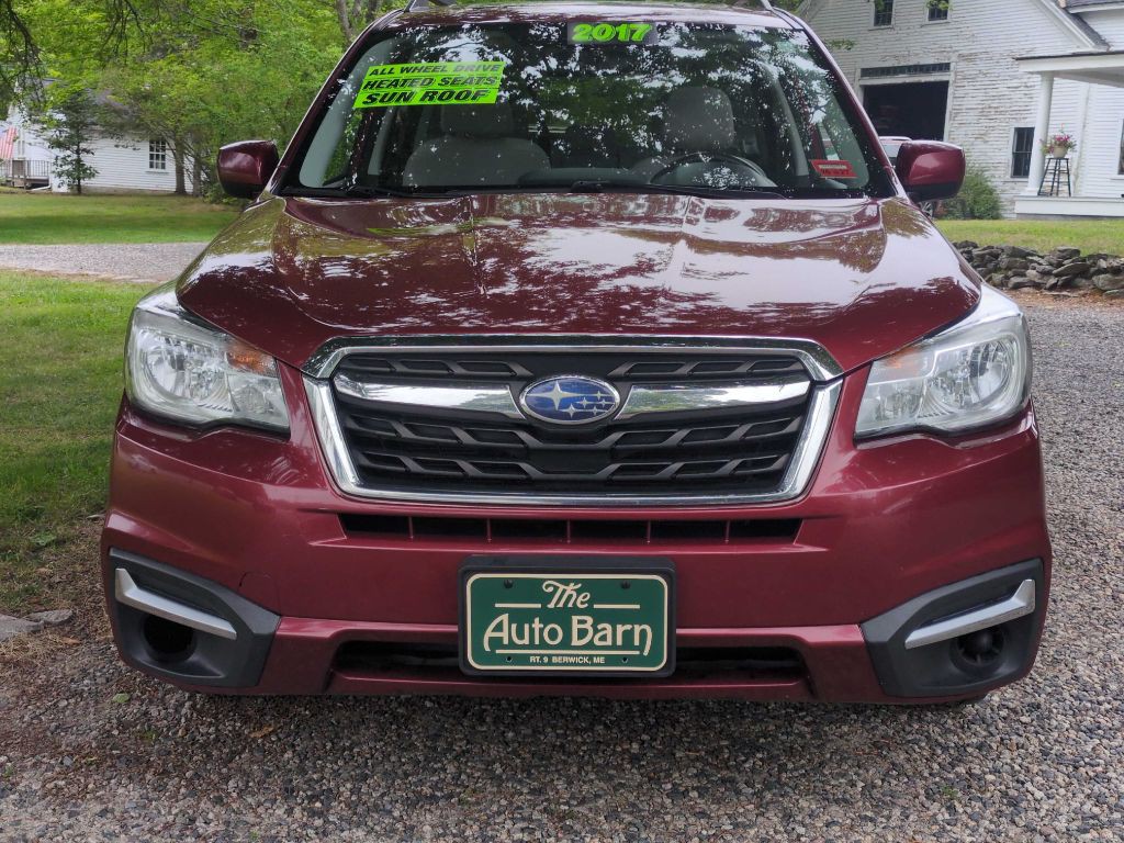 2017 Subaru Forester Image 2