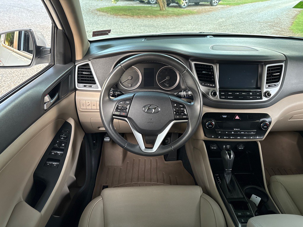 2016 Hyundai Tucson Image 9