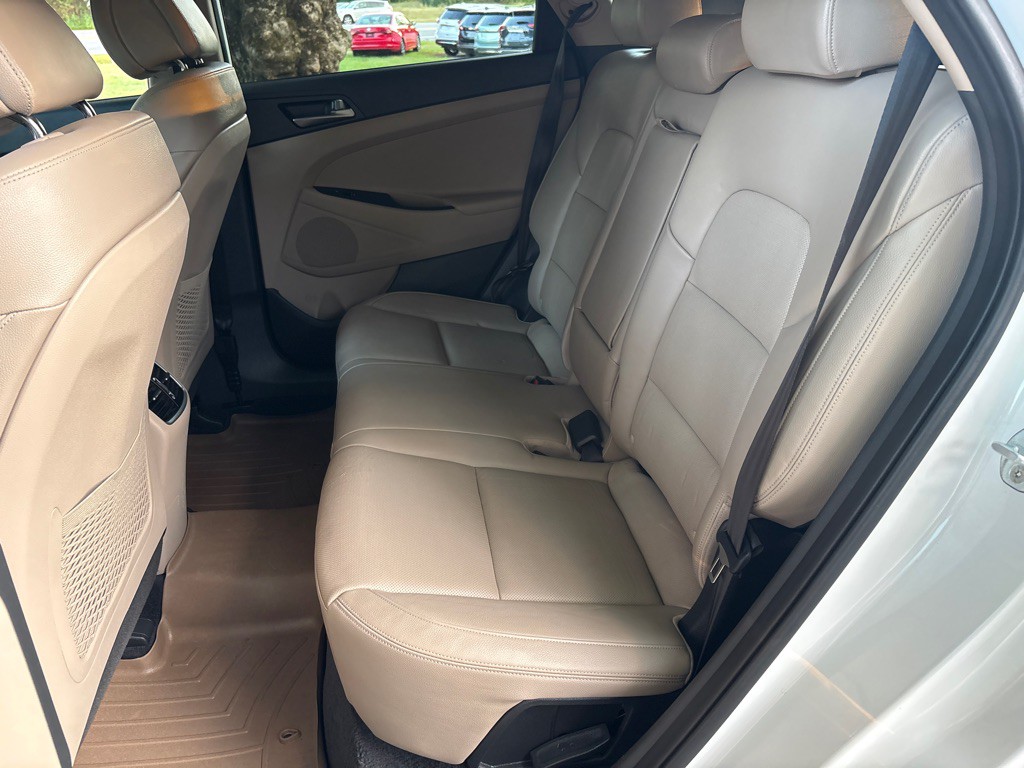 2016 Hyundai Tucson Image 11