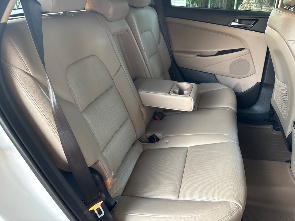 2016 Hyundai Tucson Image 16