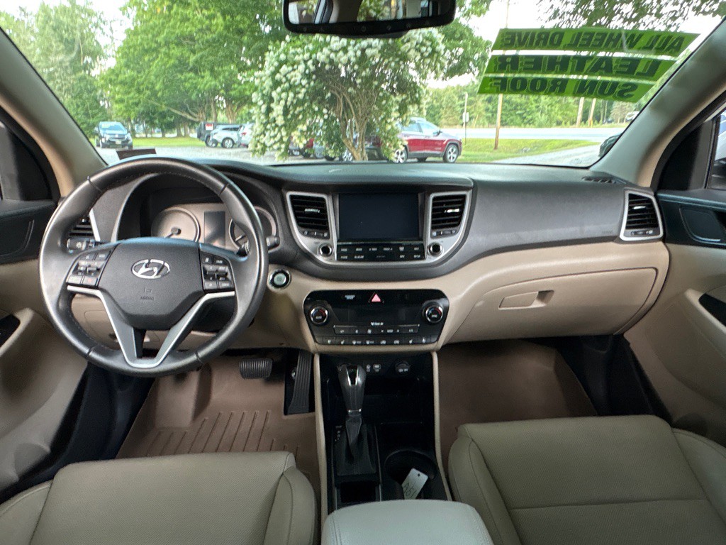 2016 Hyundai Tucson Image 19