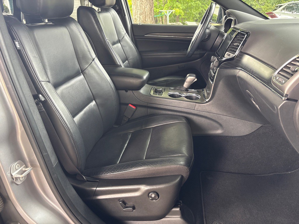2019 Jeep Grand Cherokee Image 16