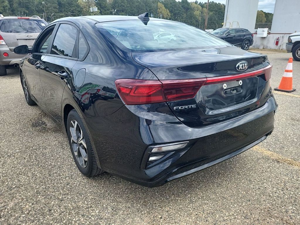 2021 Kia Forte Image 8