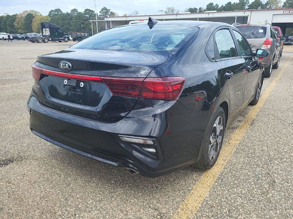 2021 Kia Forte Image 9