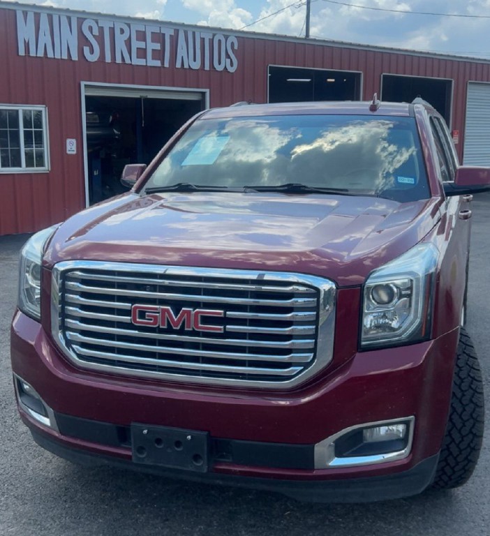 2018 GMC Yukon Image 2