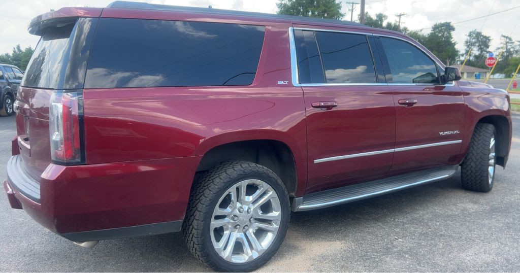 2018 GMC Yukon Image 3
