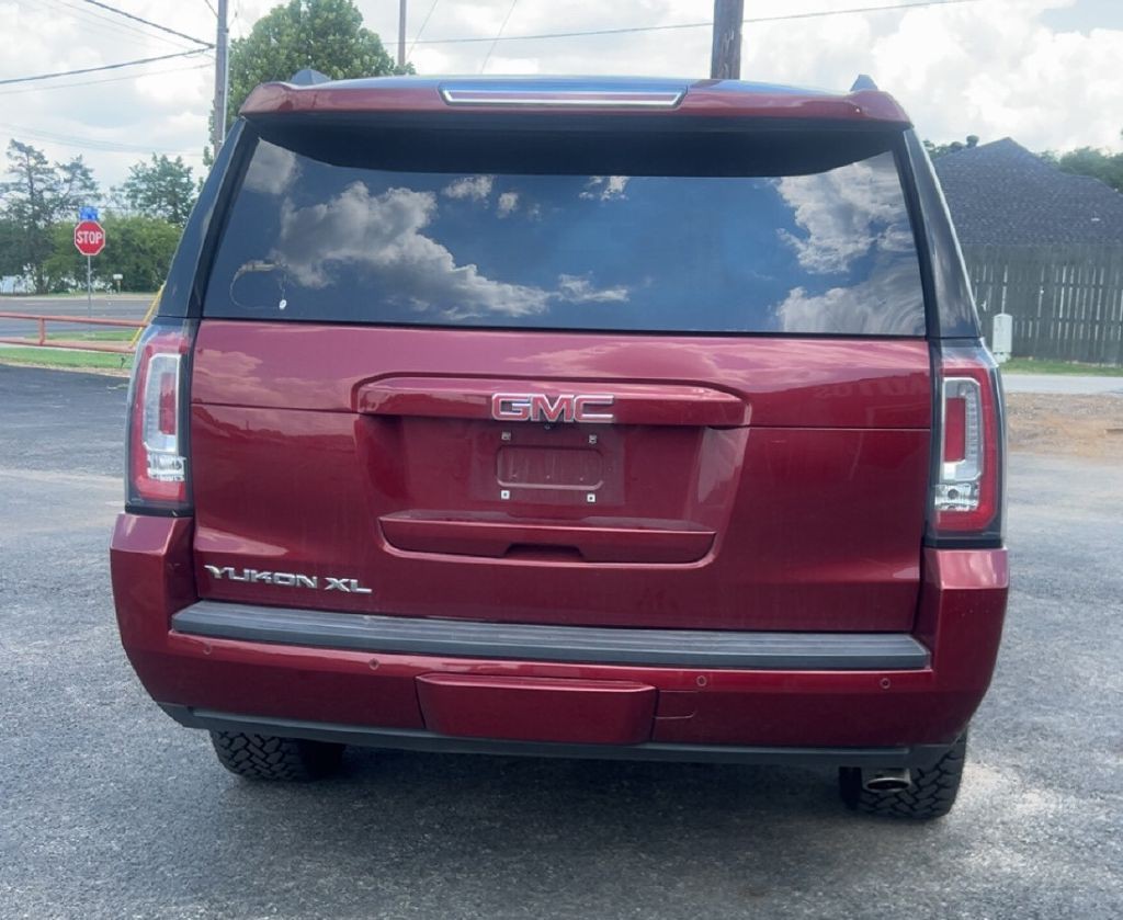 2018 GMC Yukon Image 4