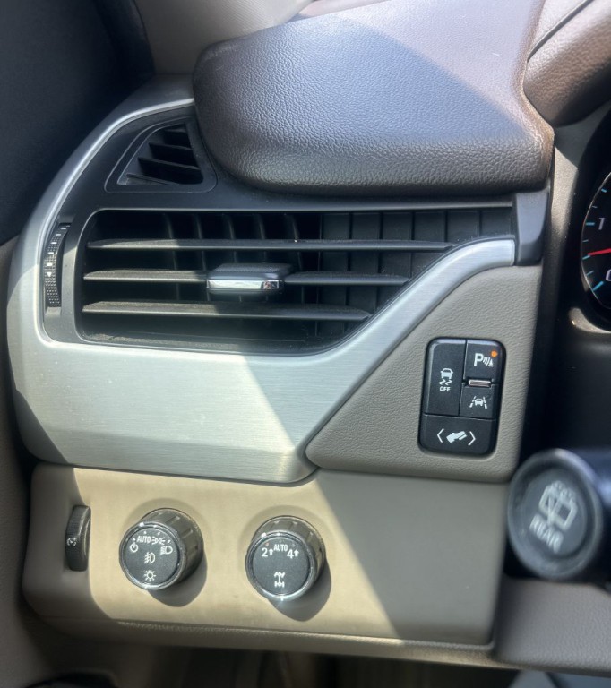 2018 GMC Yukon Image 8