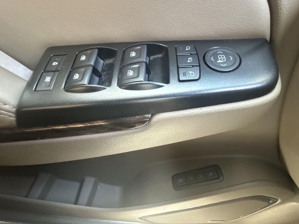 2018 GMC Yukon Image 9