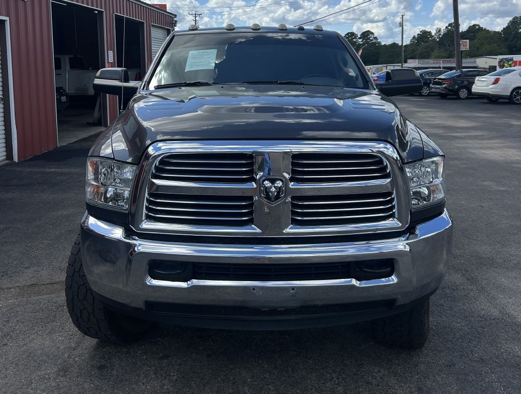 2014 RAM 2500 Image 2