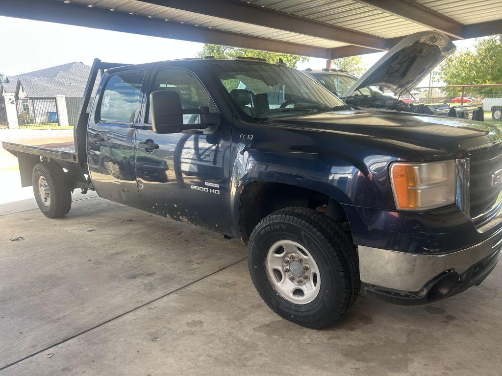 2010 GMC Sierra Image 1