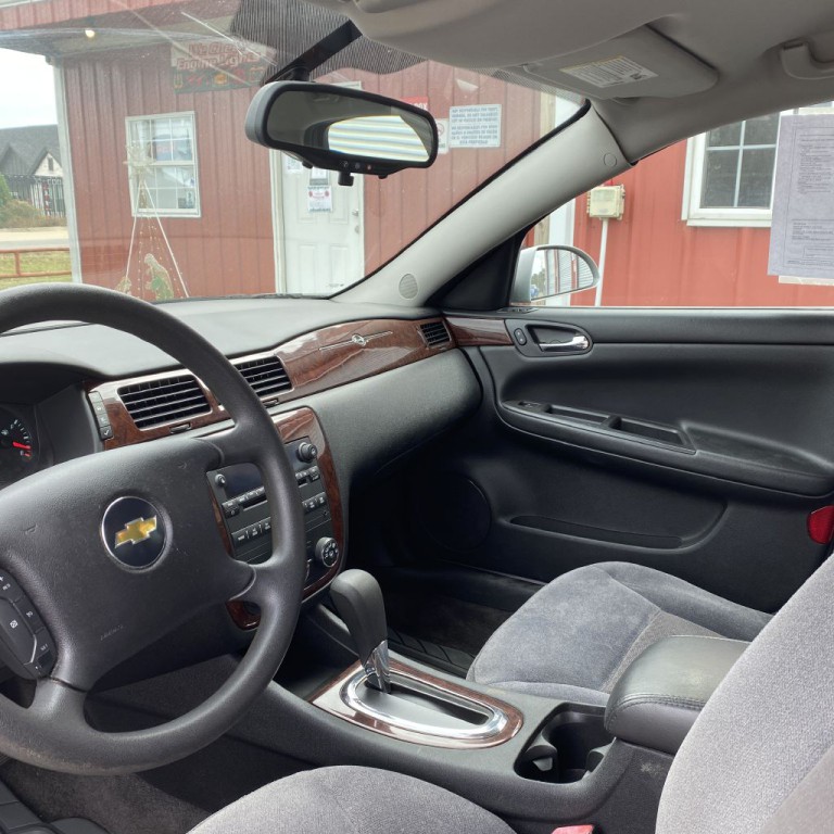 2011 Chevrolet Impala Image 7