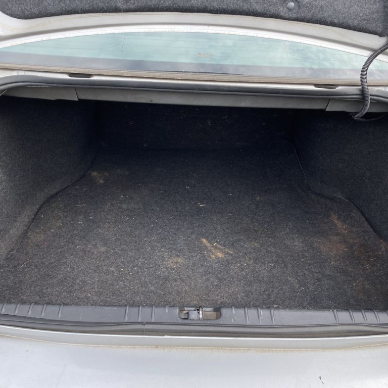 2011 Chevrolet Impala Image 14