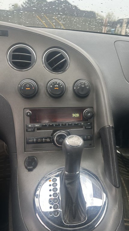 2008 Pontiac Solstice Image 3