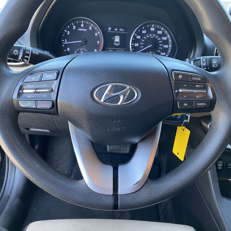 2018 Hyundai Elantra Image 3