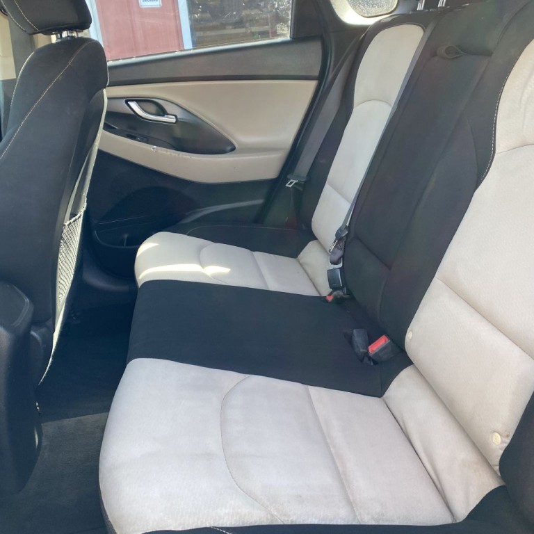 2018 Hyundai Elantra Image 5