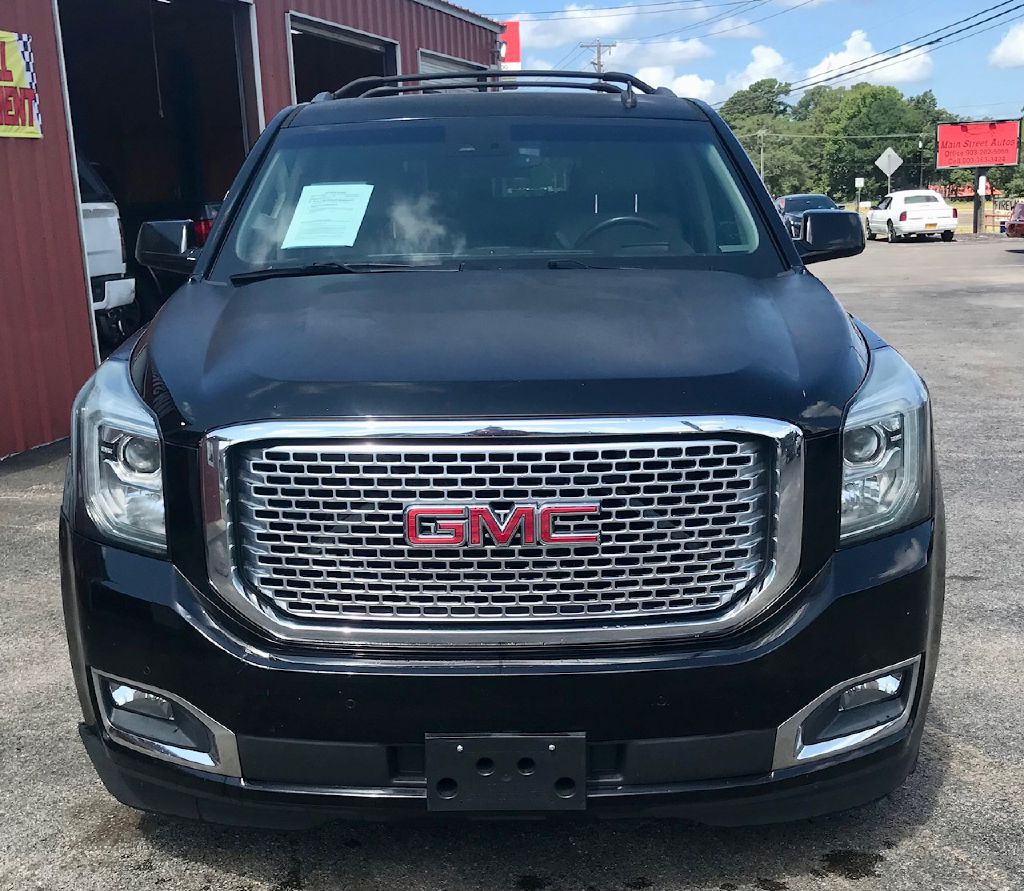 2015 GMC Yukon Image 2