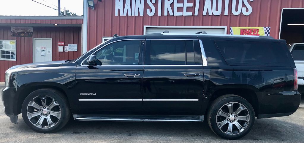 2015 GMC Yukon Image 9