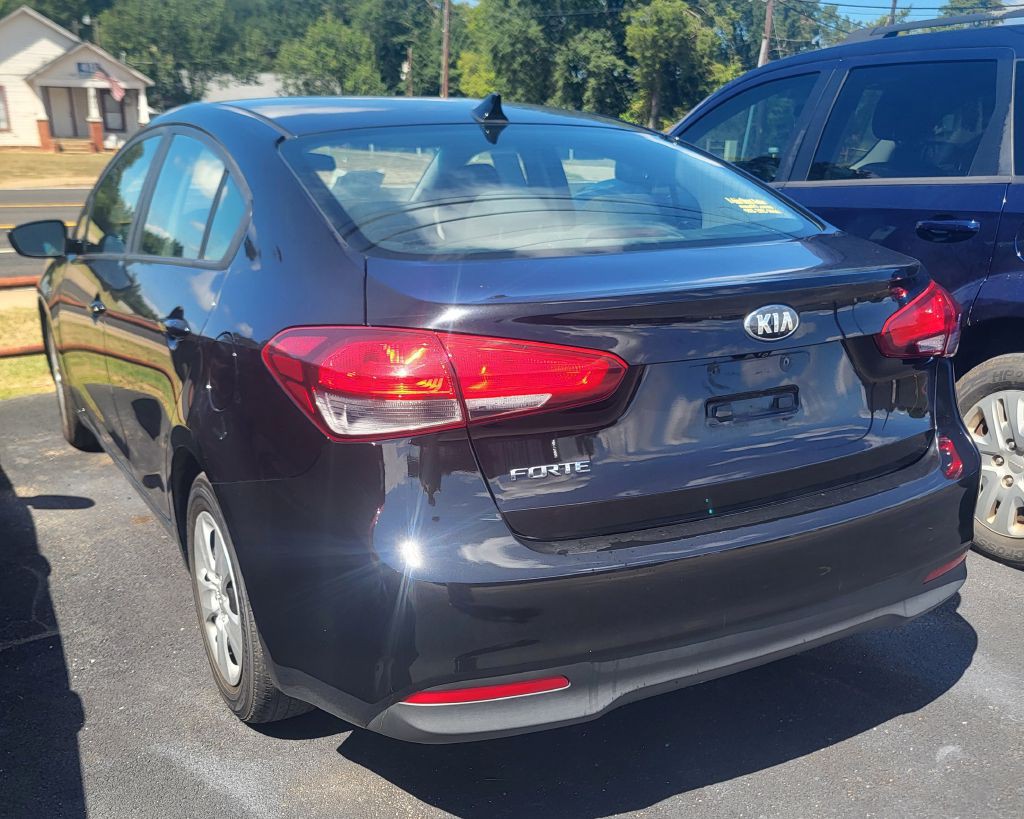 2017 Kia Forte Image 7
