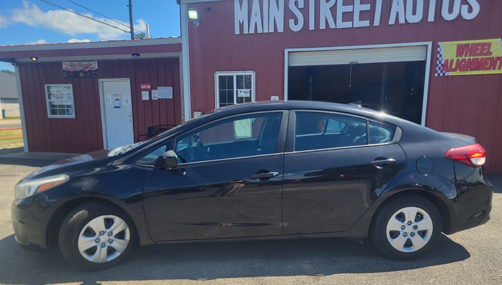 2017 Kia Forte Image 9