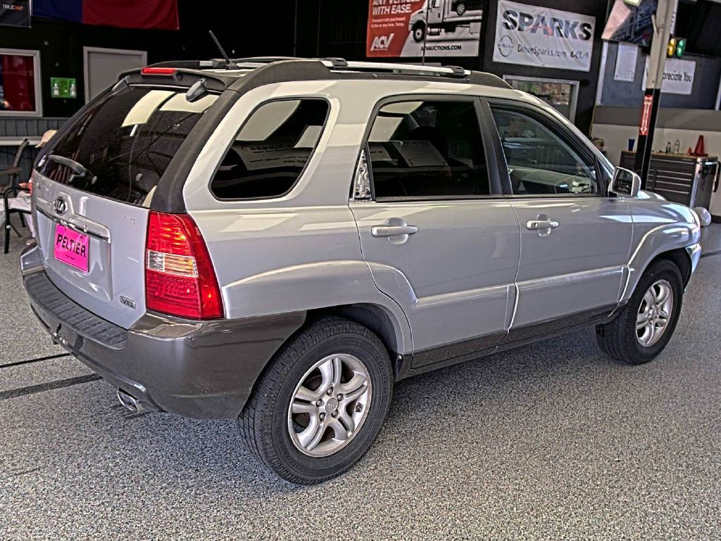 2008 Kia Sportage Image 5