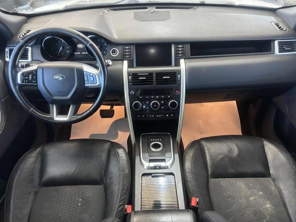 2016 Land Rover Discovery Sport Image 8